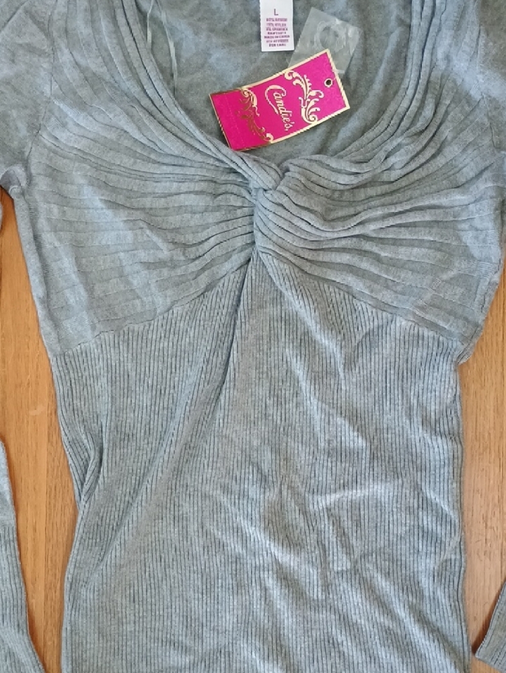 Candie's Heather Gray Ribbed Long-Sleeve Top with Gathered Front - Picture 3 of 6